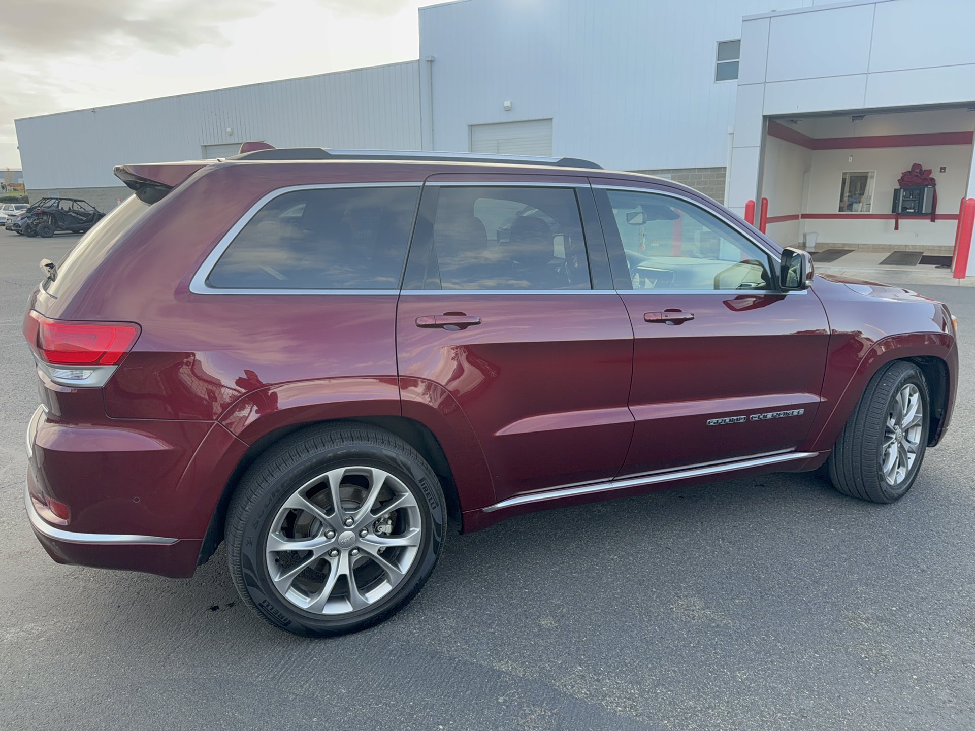 Used 2021 Jeep Grand Cherokee Summit w/ Platinum Series Group AWD/4WD image 8