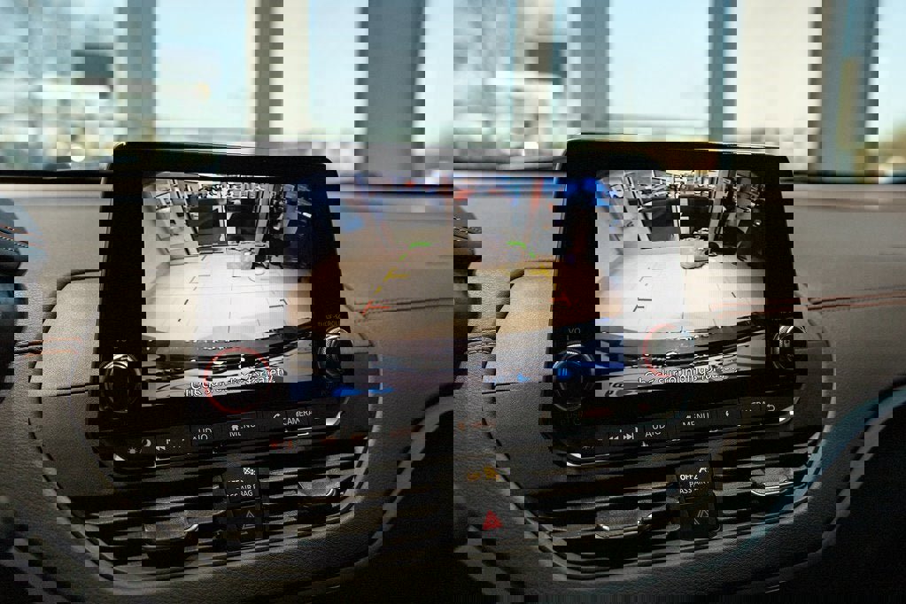 Used 2022 Nissan Altima 2.5 SR w/ Midnight Edition Package image 27