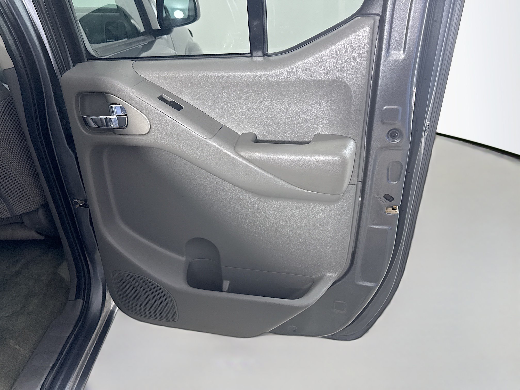 Used 2017 Nissan Frontier SV AWD/4WD image 26