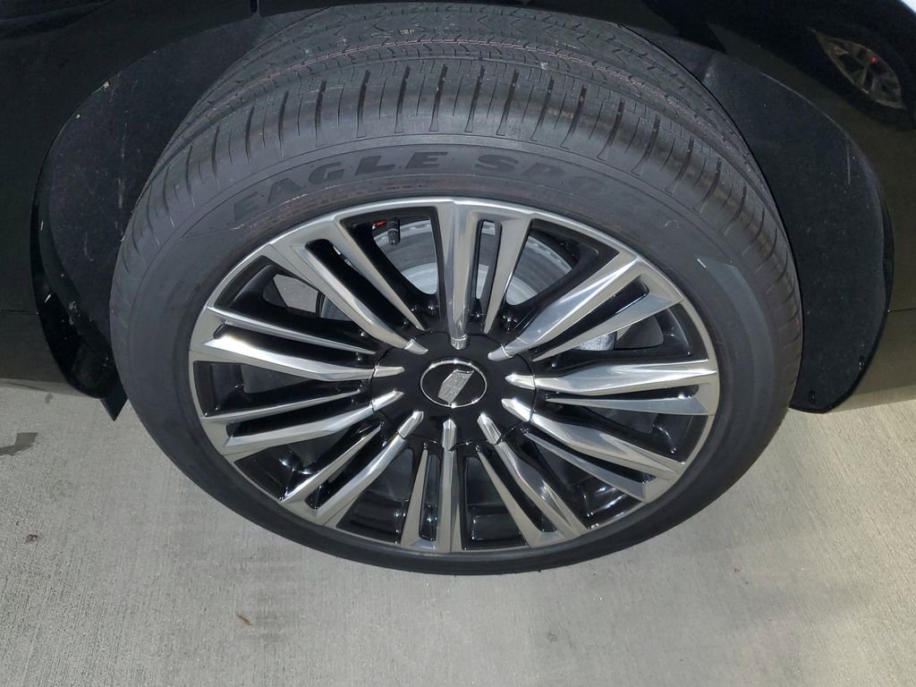 New 2026 Cadillac Vistiq Premium Luxury w/ LPO, Floor Liner Package image 5