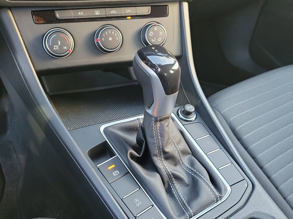 Used 2022 Volkswagen Jetta S image 22