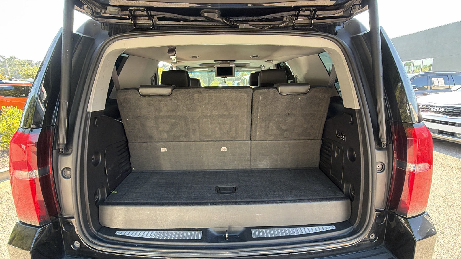 Used 2016 Chevrolet Tahoe LT AWD/4WD image 13