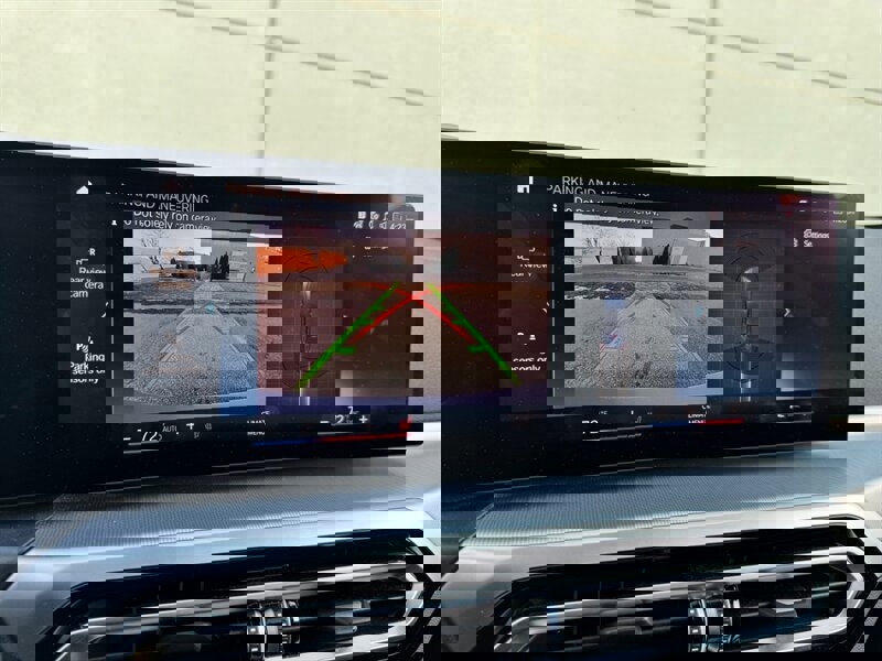 Used 2022 BMW i4 eDrive40 w/ Premium Package image 29