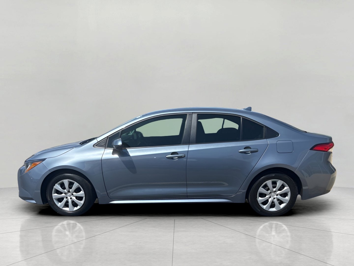 Used 2024 Toyota Corolla LE FWD image 34