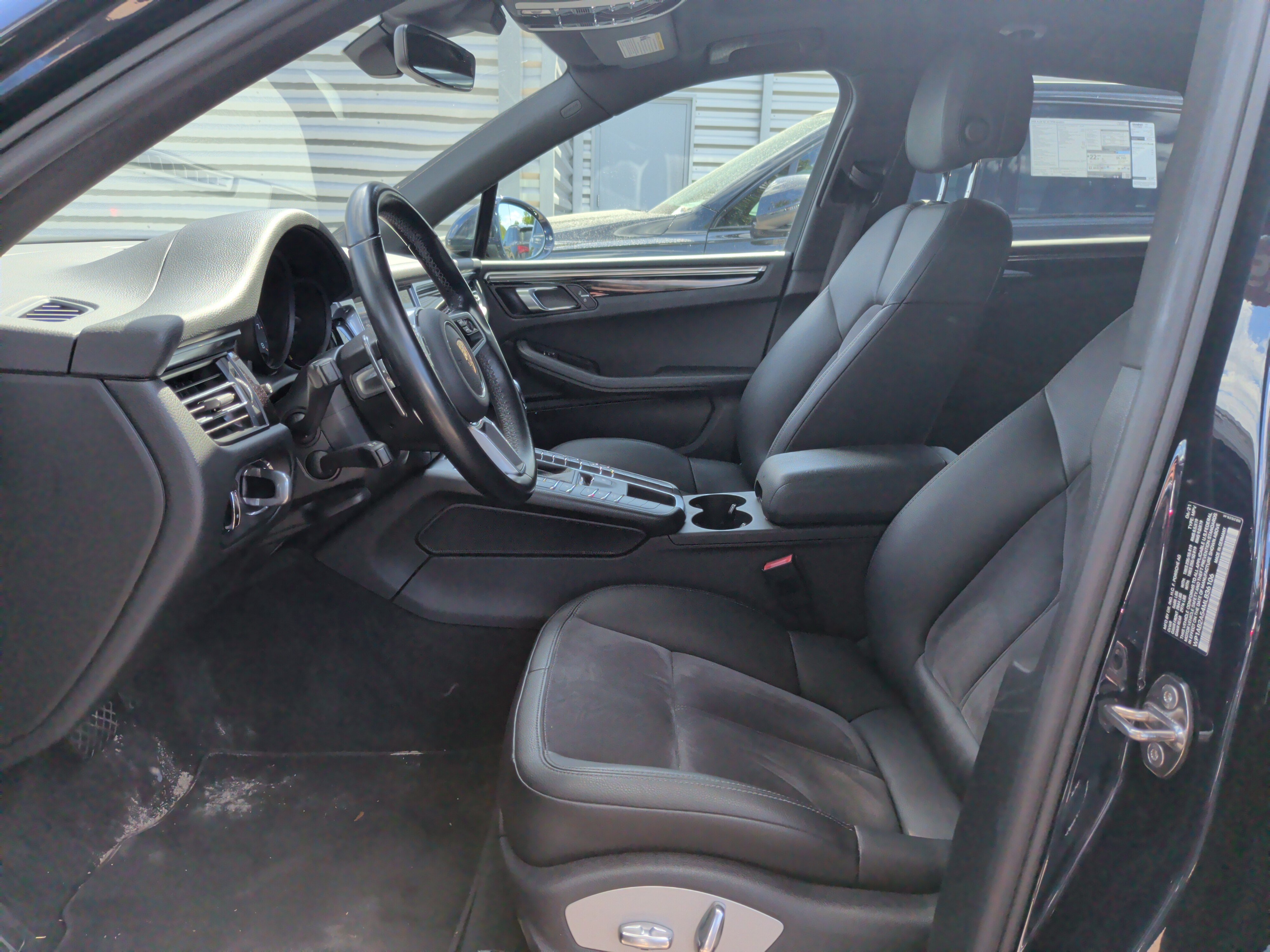 Used 2021 Porsche Macan S AWD/4WD image 15