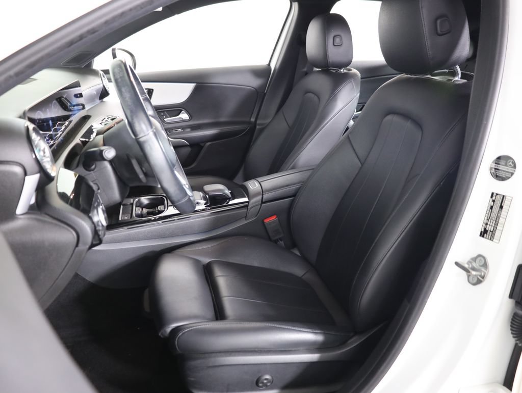 Certified 2019 Mercedes-Benz A 220 4MATIC image 31