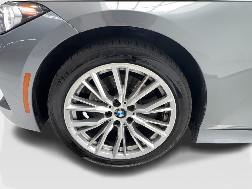 Used 2024 BMW 330i Sedan RWD image 15
