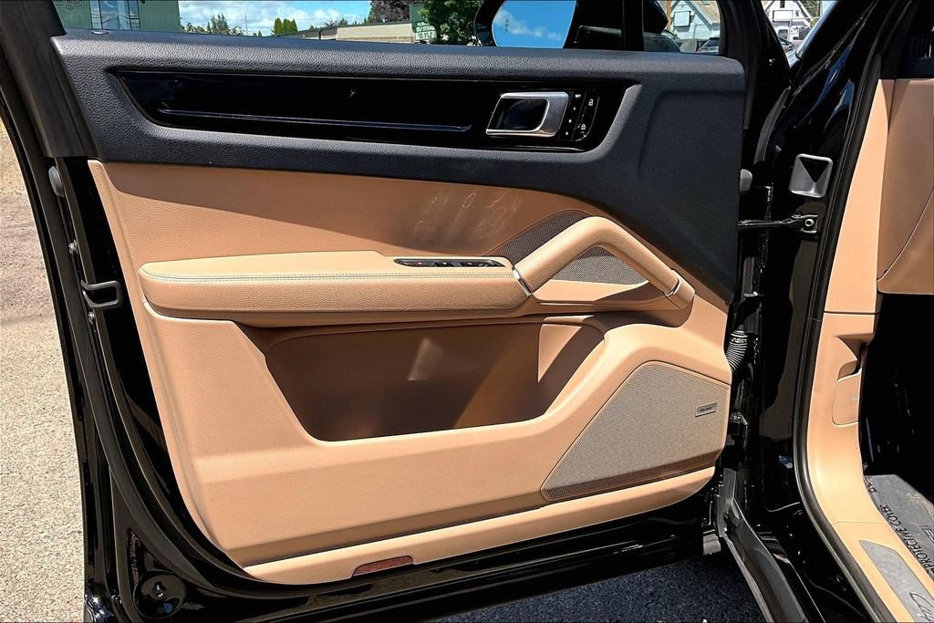 Used 2019 Porsche Cayenne AWD/4WD image 21