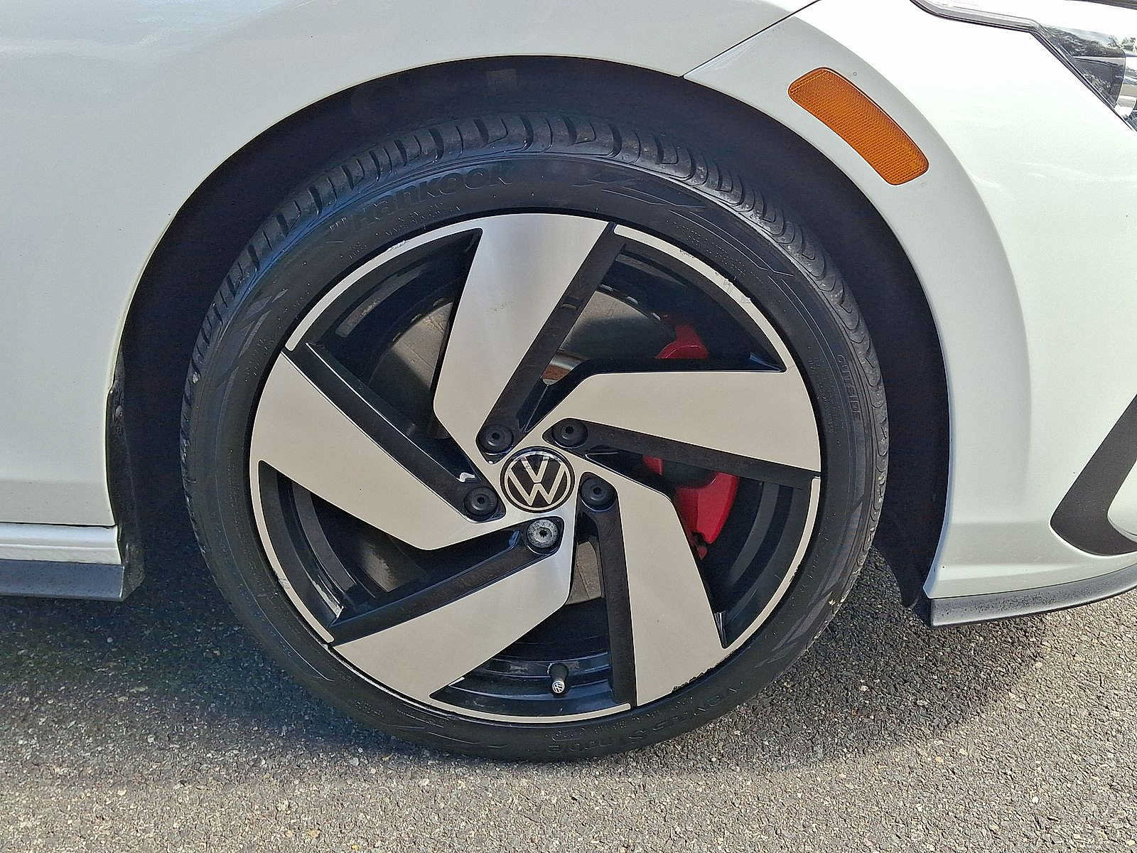 Used 2023 Volkswagen GTI SE FWD image 33