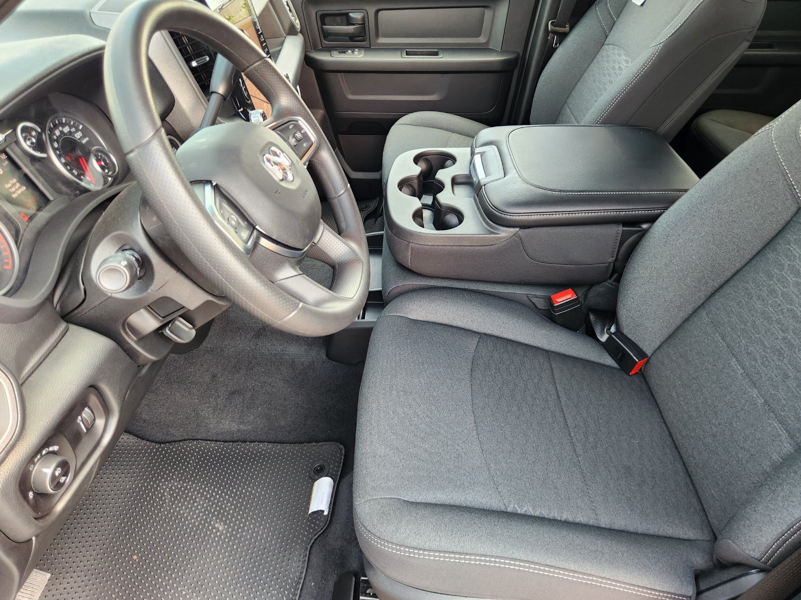 New 2027 RAM 3500 Tradesman AWD/4WD image 13
