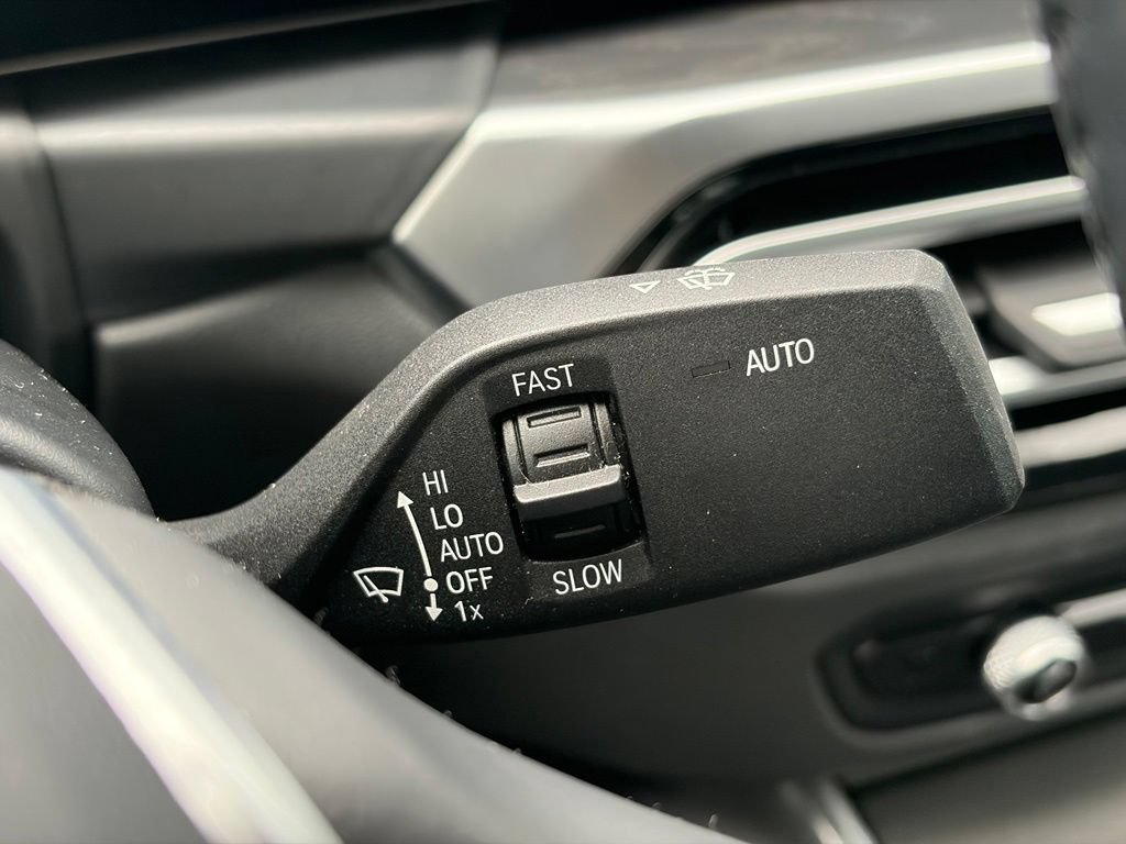 Used 2023 BMW i4 eDrive40 w/ Premium Package RWD image 28