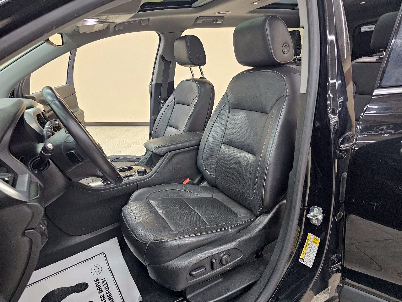 Used 2017 GMC Acadia SLT FWD image 17