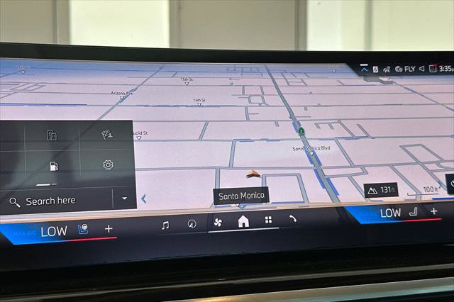 New 2026 BMW X5 xDrive40i w/ Climate Comfort Package AWD/4WD image 18