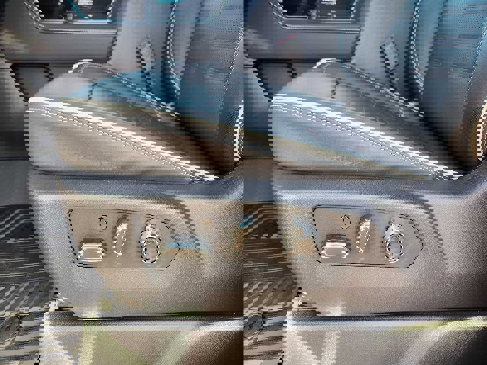 New 2026 GMC Sierra 1500 AT4X image 8