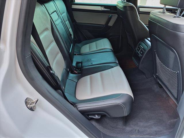 Used 2017 Volkswagen Touareg Wolfsburg Edition AWD/4WD image 19