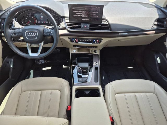 Used 2023 Audi Q5 2.0T Premium w/ Convenience Package AWD/4WD image 13