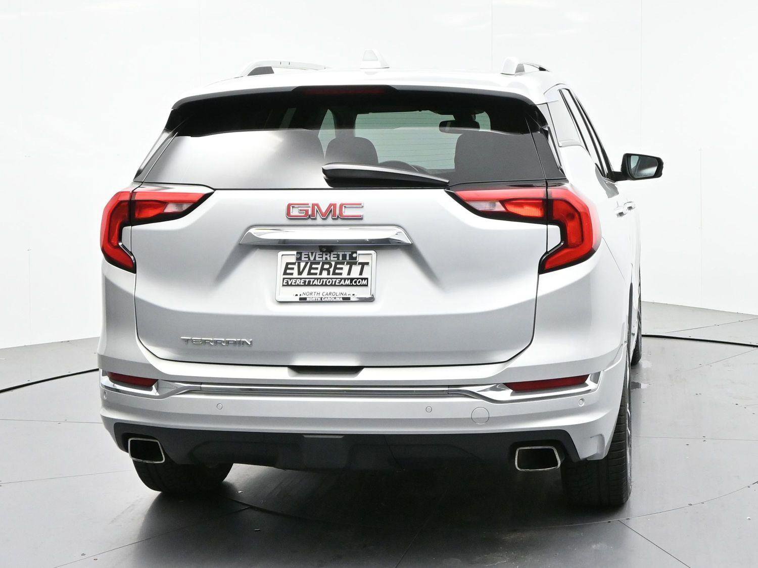 Used 2020 GMC Terrain Denali w/ Denali Premium Package image 6