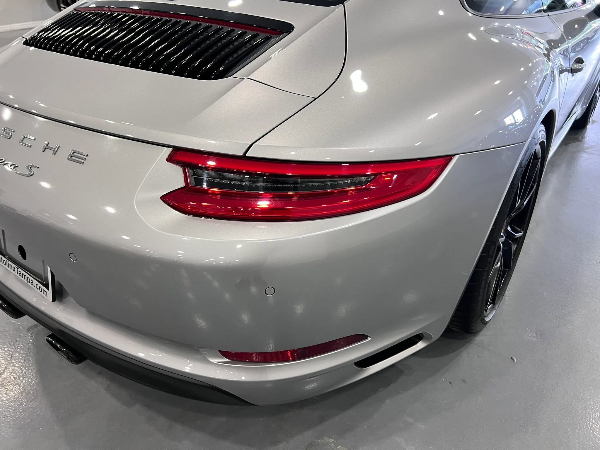 Used 2018 Porsche 911 Carrera S RWD image 9