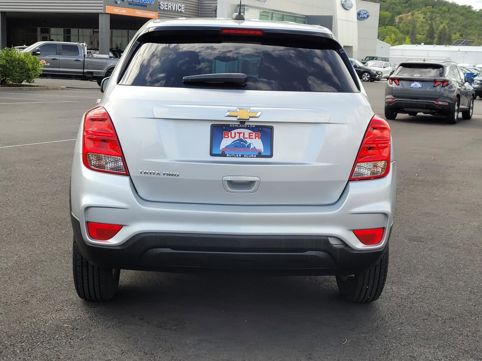 Used 2021 Chevrolet Trax LS w/ Tint and Cruise Package AWD/4WD image 6