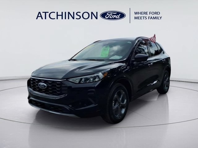 Certified 2024 Ford Escape ST-Line w/ Tech Pack #1 AWD/4WD image 1
