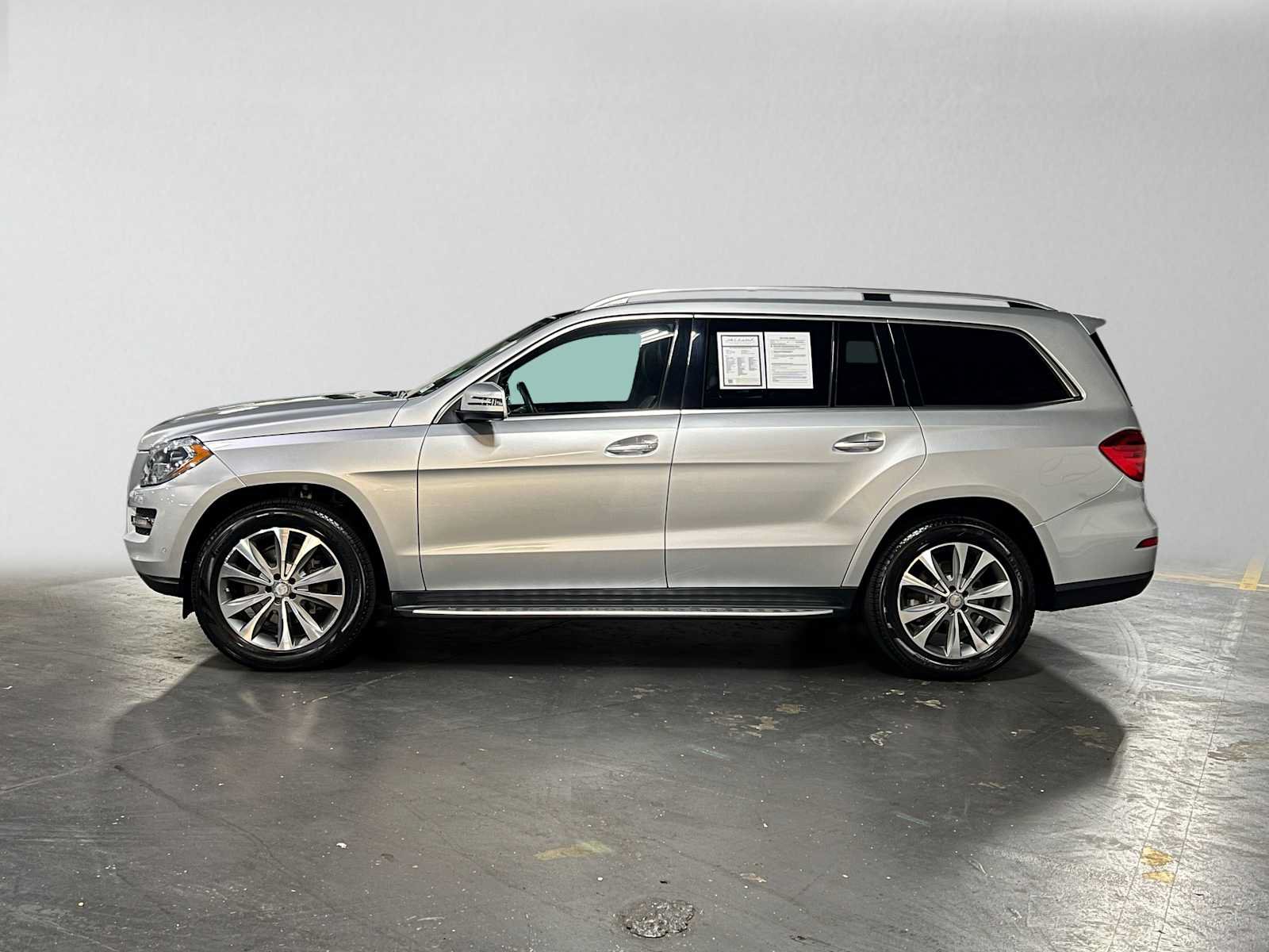 Certified 2016 Mercedes-Benz GL 320 BlueTEC 4MATIC image 6