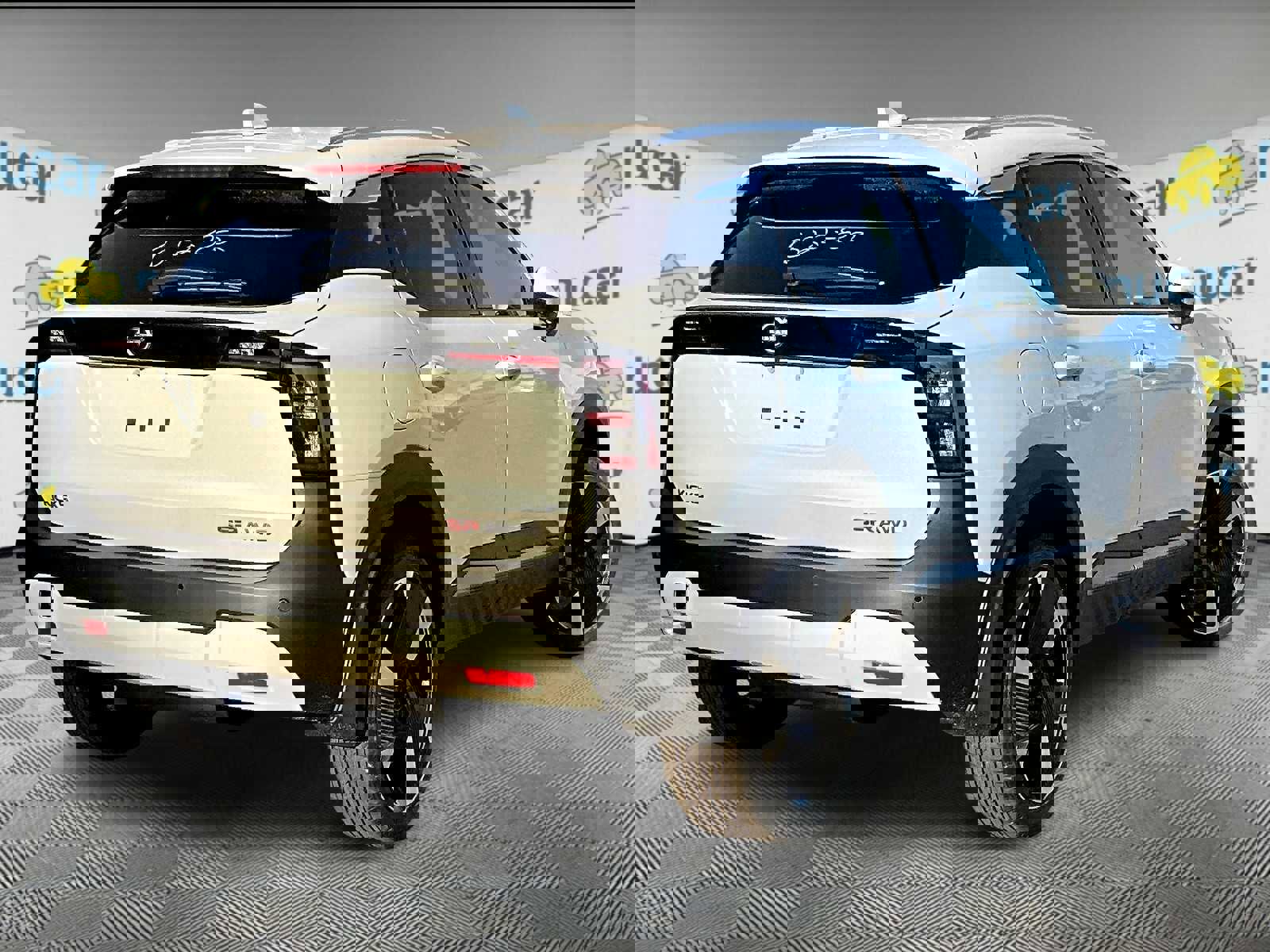 New 2025 Nissan Kicks SR image 6