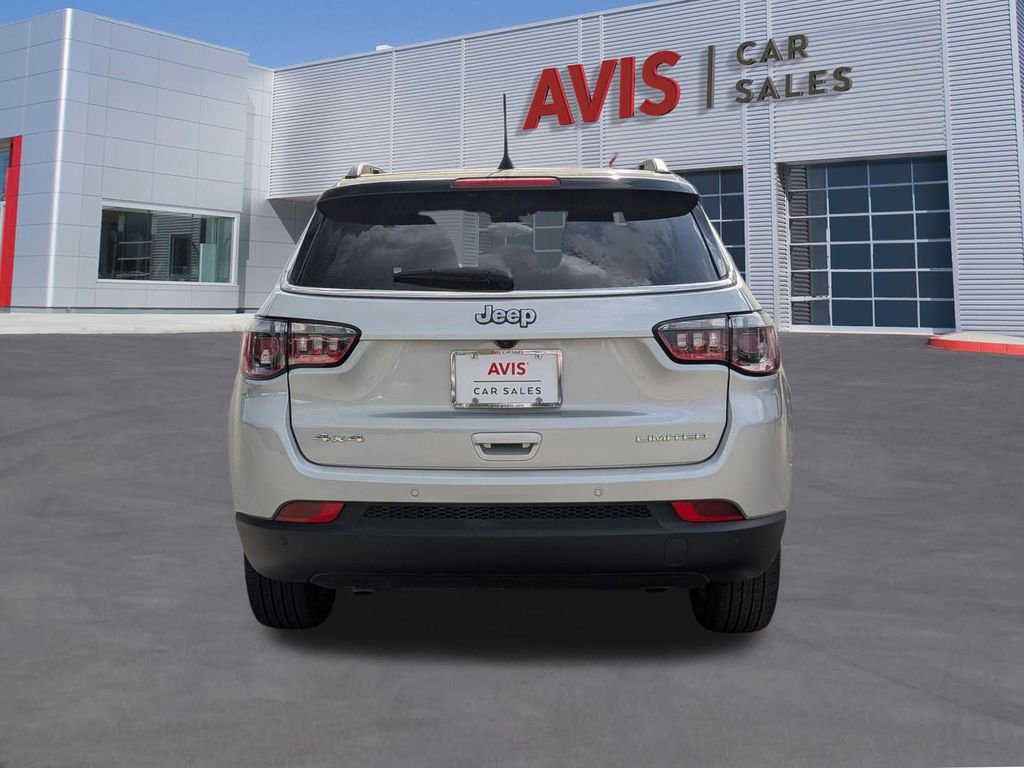 Used 2025 Jeep Compass Limited image 7