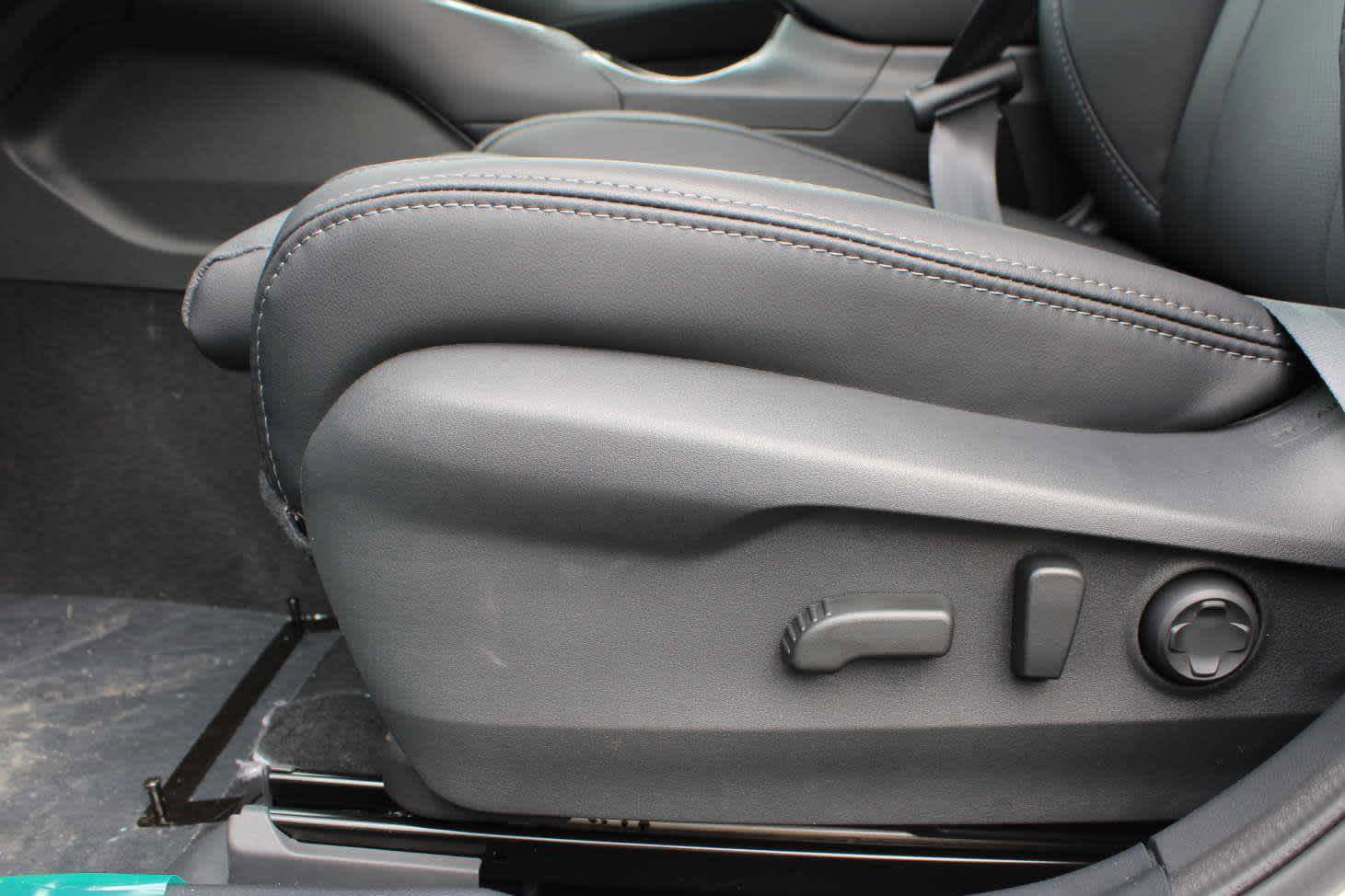 Used 2025 Subaru Outback Limited image 17