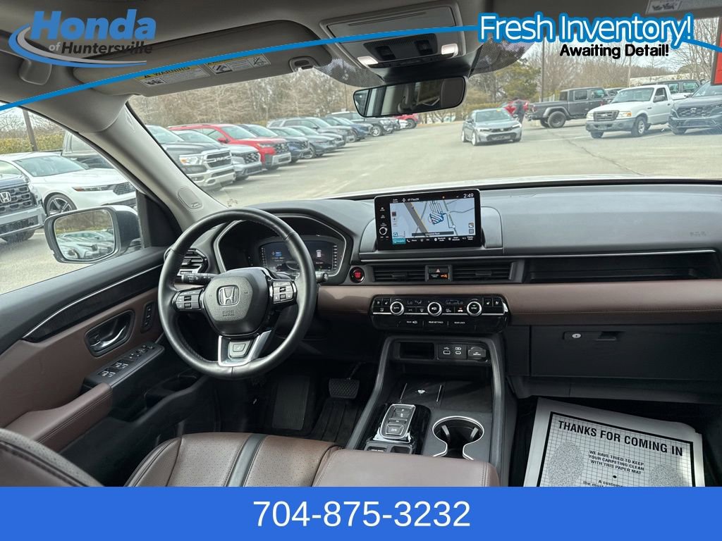 Used 2025 Honda Pilot Elite image 14