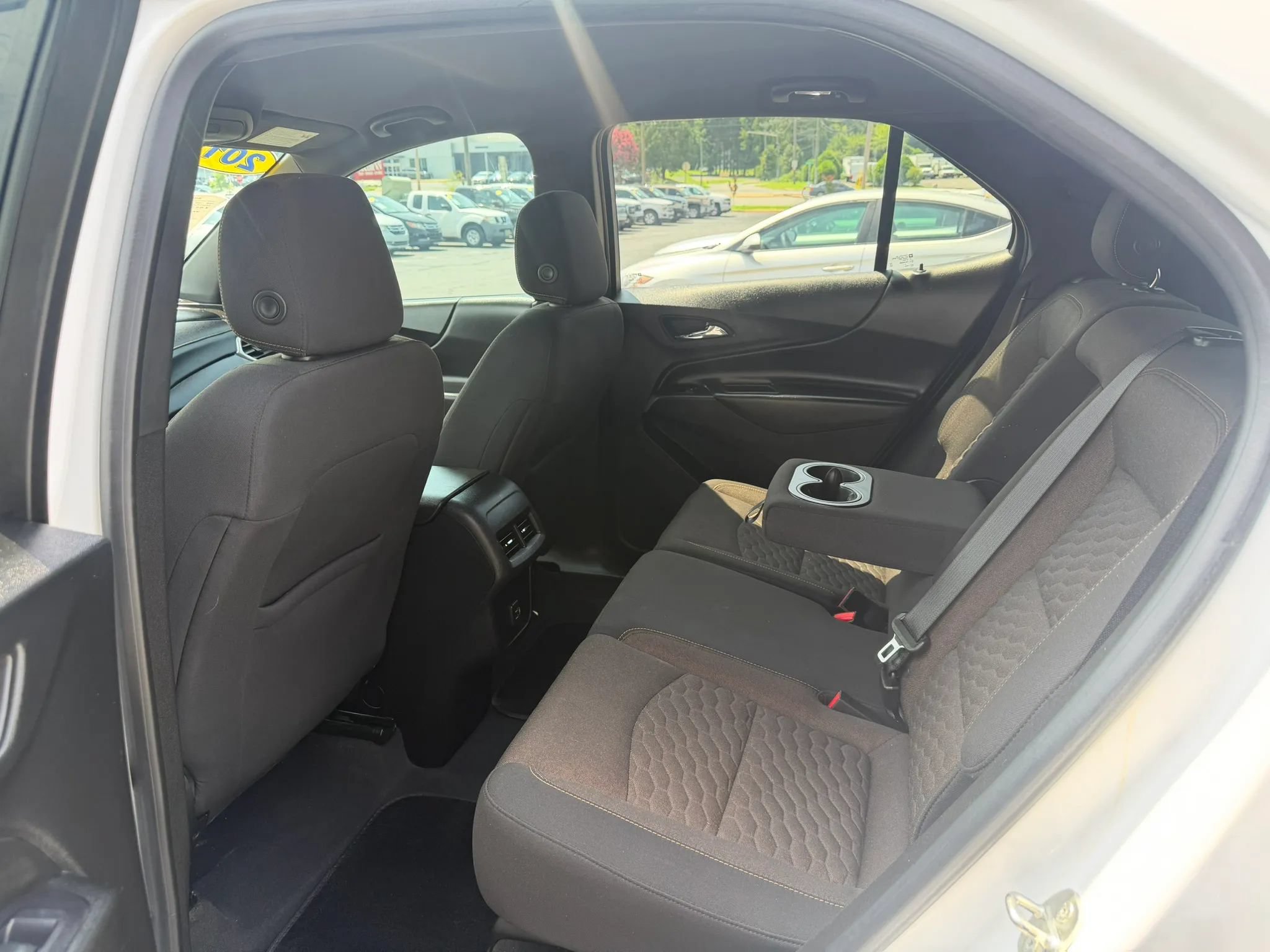 Used 2019 Chevrolet Equinox LT FWD image 24