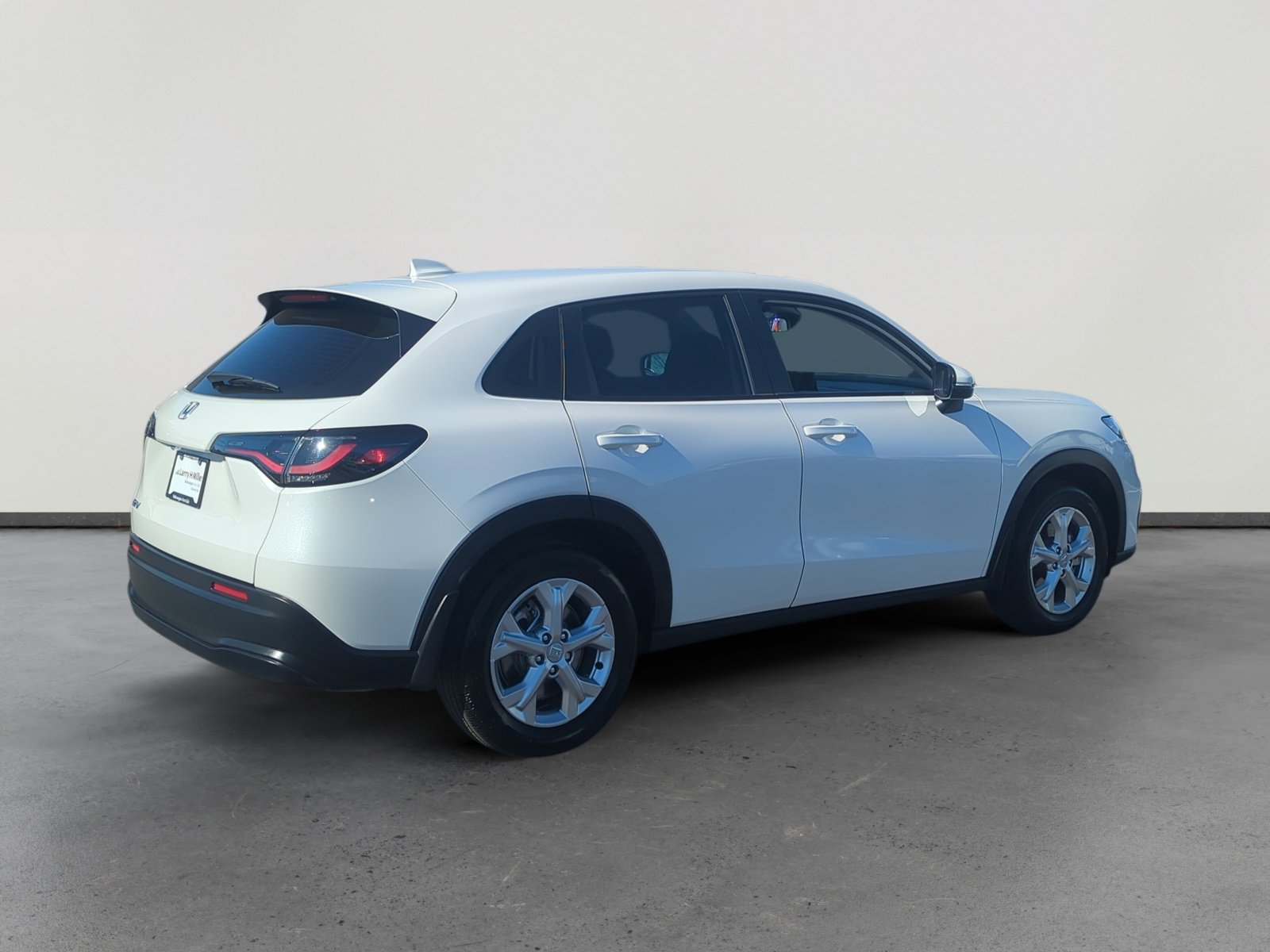 Used 2025 Honda HR-V LX image 5