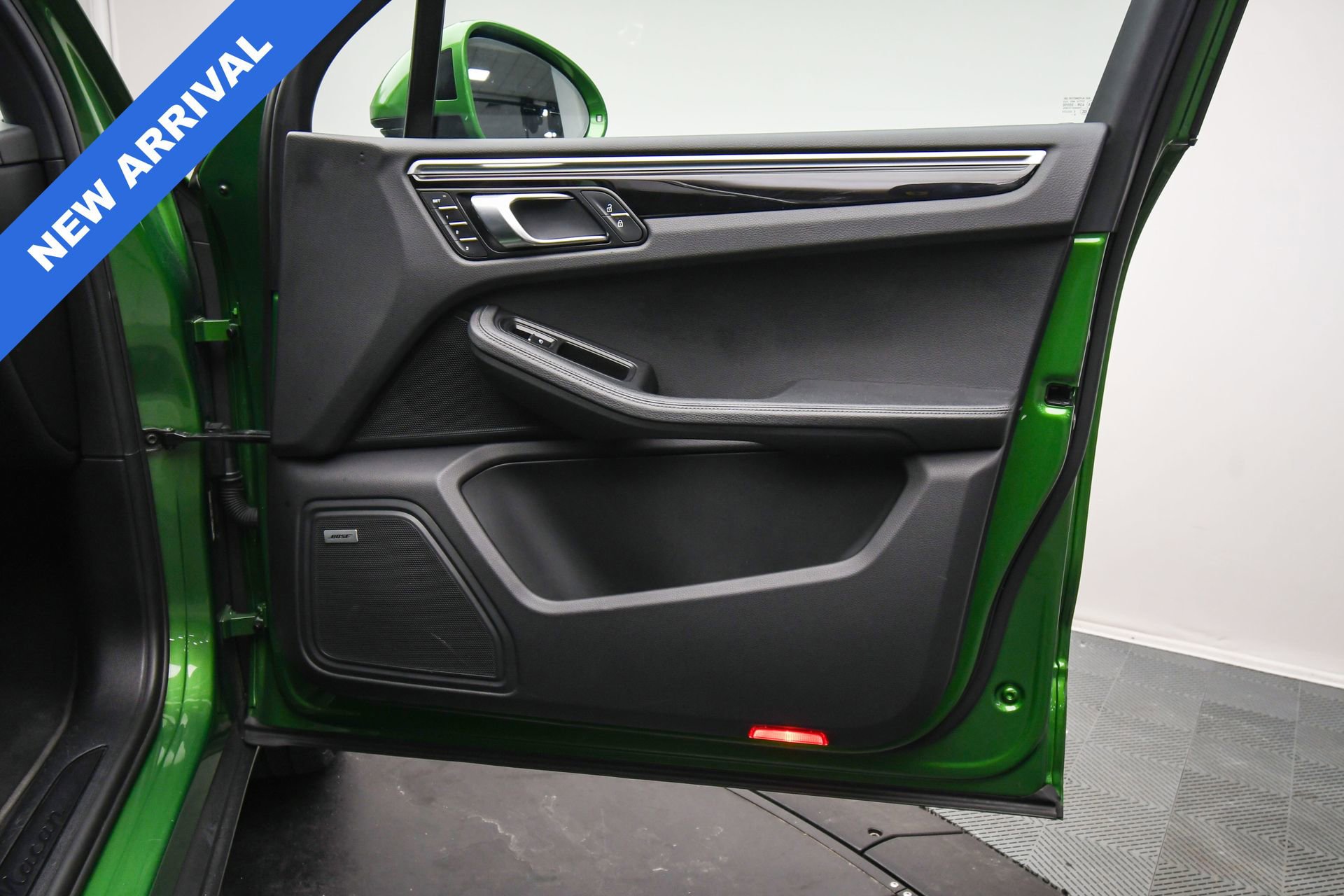 Used 2019 Porsche Macan Base image 45