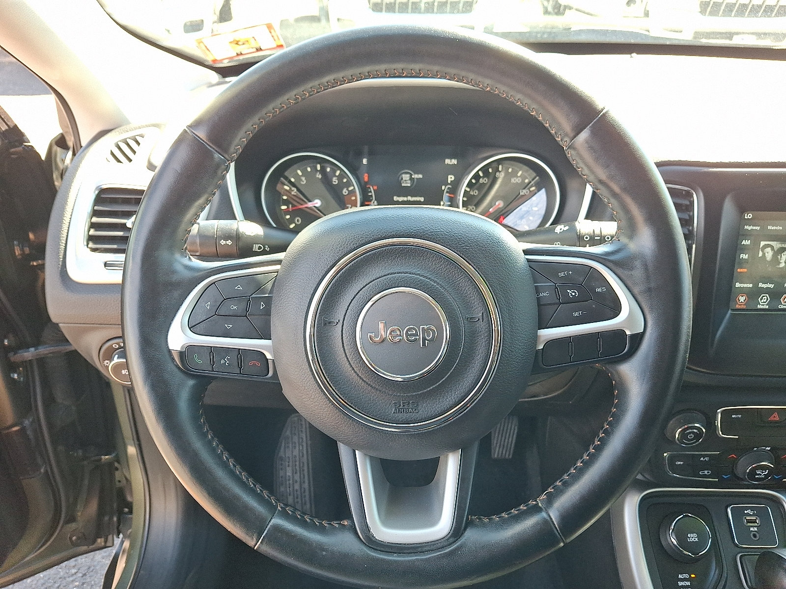 Used 2019 Jeep Compass Latitude w/ Popular Equipment Group AWD/4WD image 19