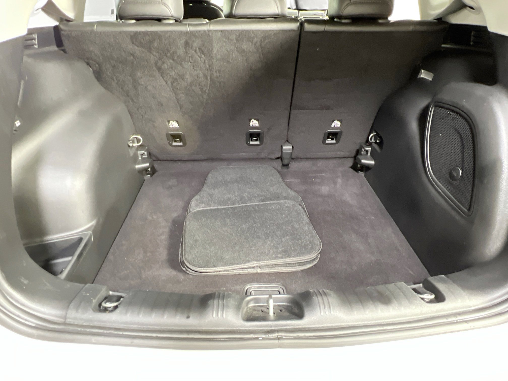 Used 2022 Jeep Compass Limited w/ Sun and Sound Group image 24