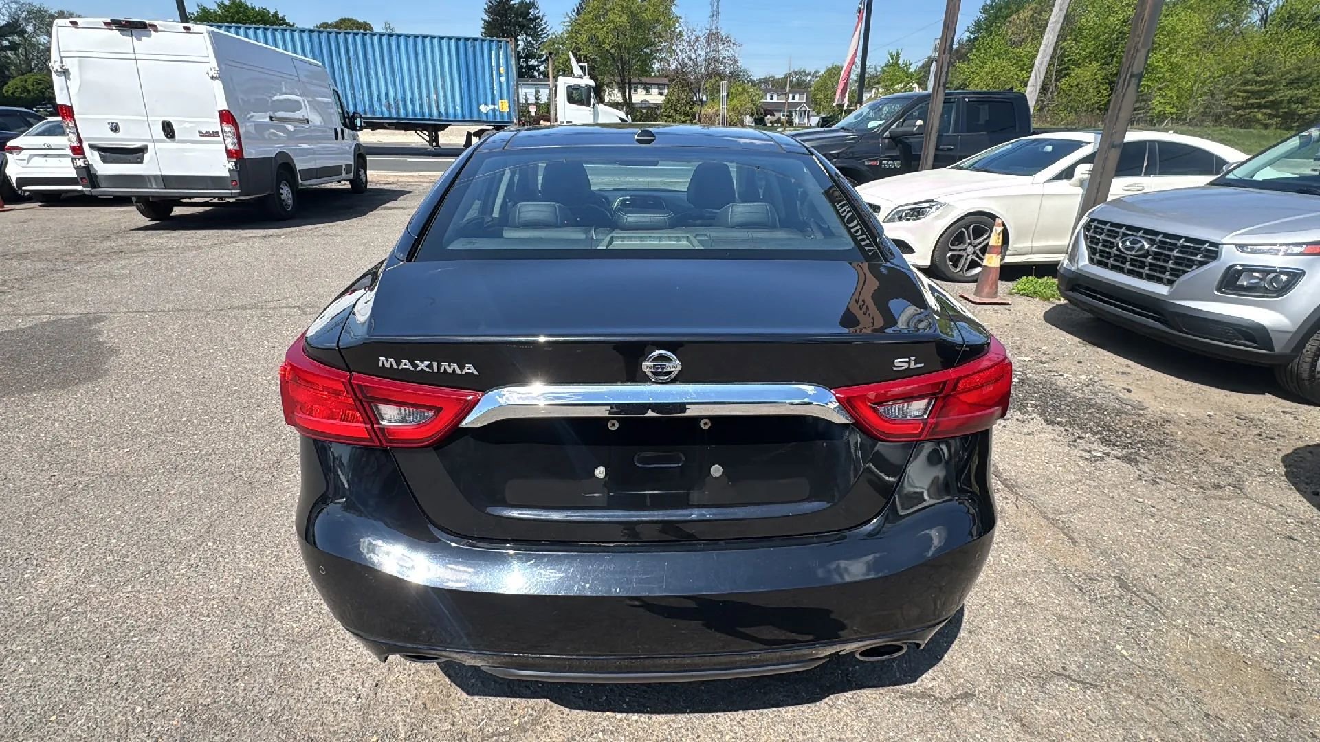 Used 2017 Nissan Maxima 3.5 SL FWD image 6