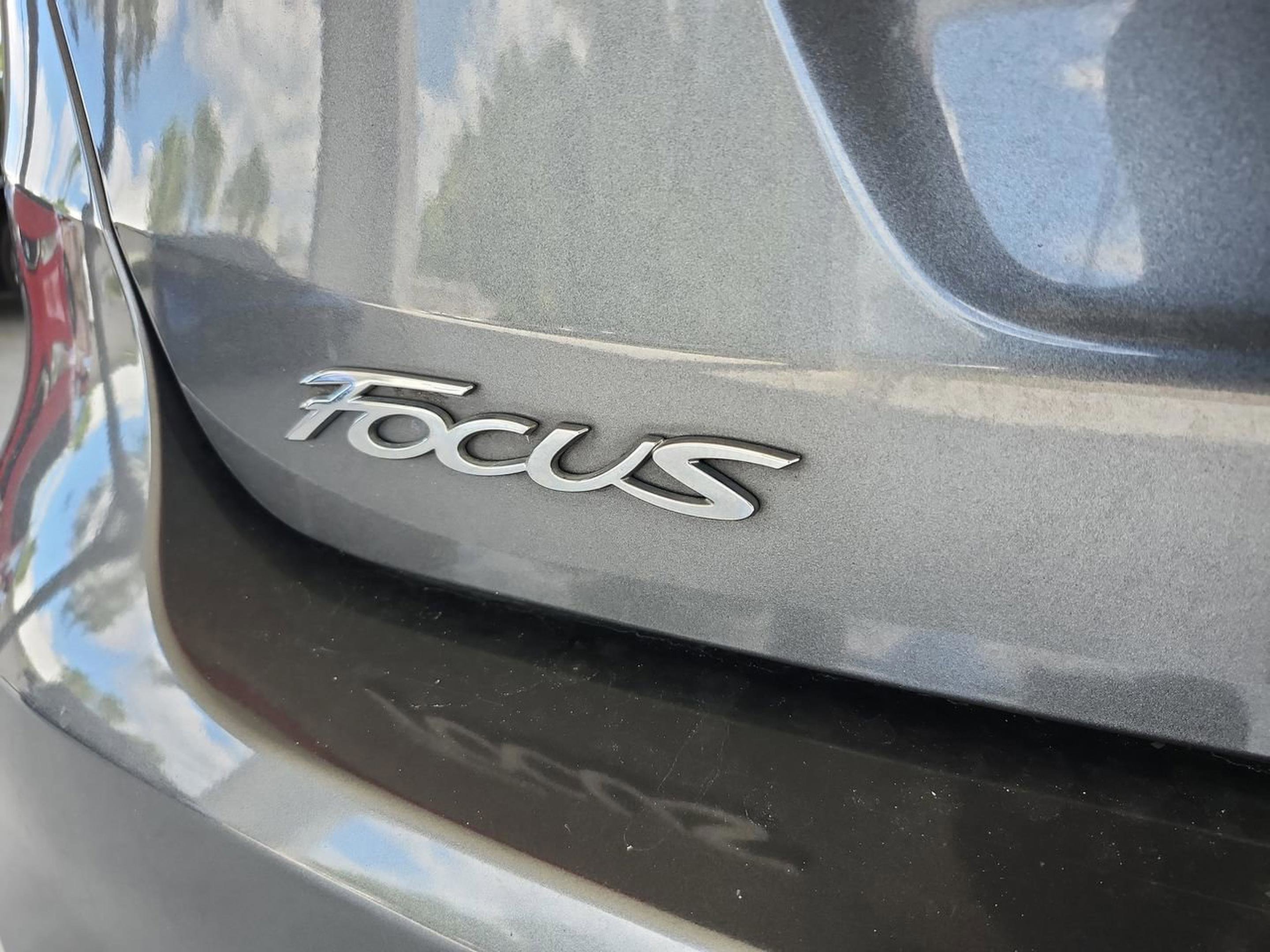 Used 2017 Ford Focus SE FWD image 29