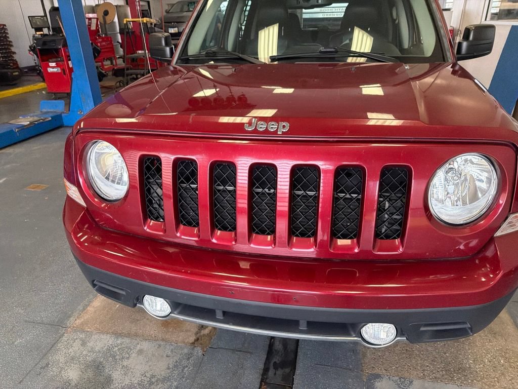 Used 2016 Jeep Patriot High Altitude AWD/4WD image 7