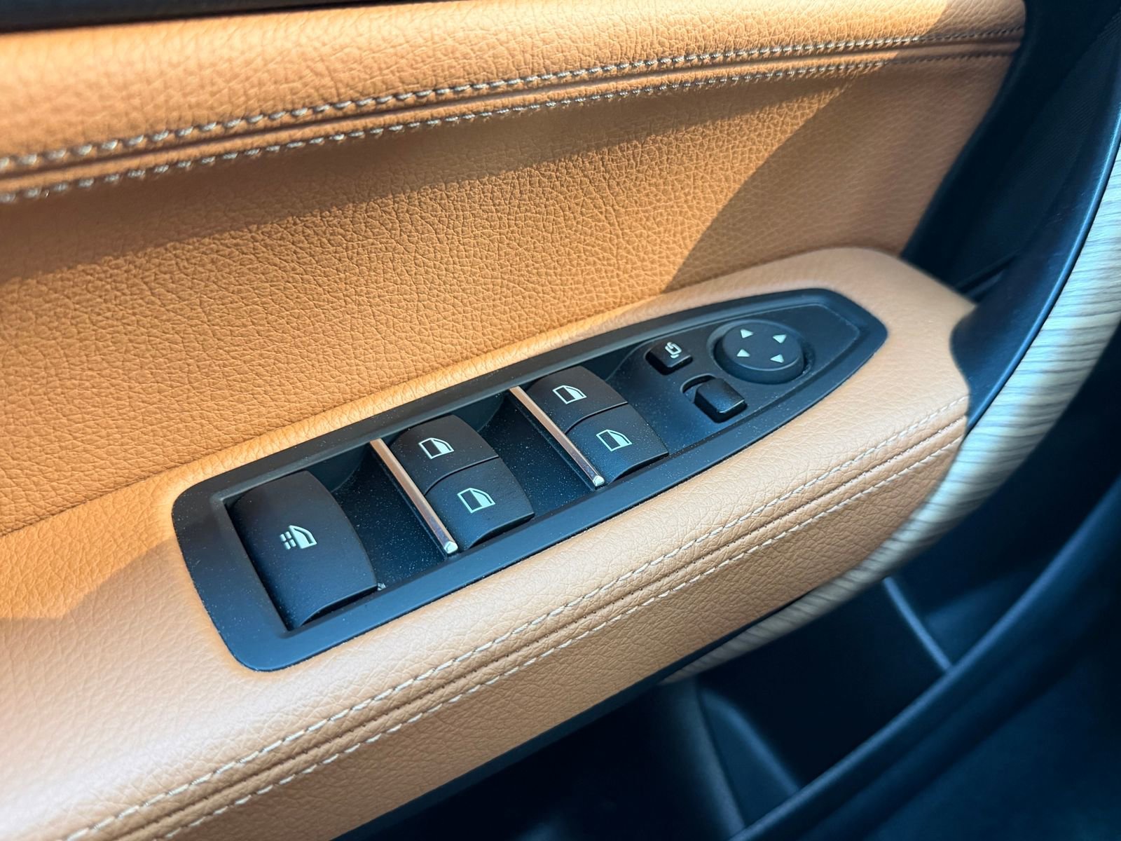 Used 2018 BMW 230i Convertible w/ Premium Package image 16