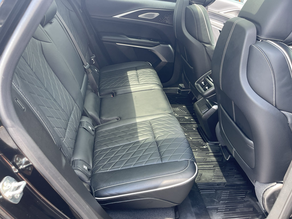 Used 2026 Cadillac Lyriq V w/ LPO, Floor Liner Package AWD/4WD image 34