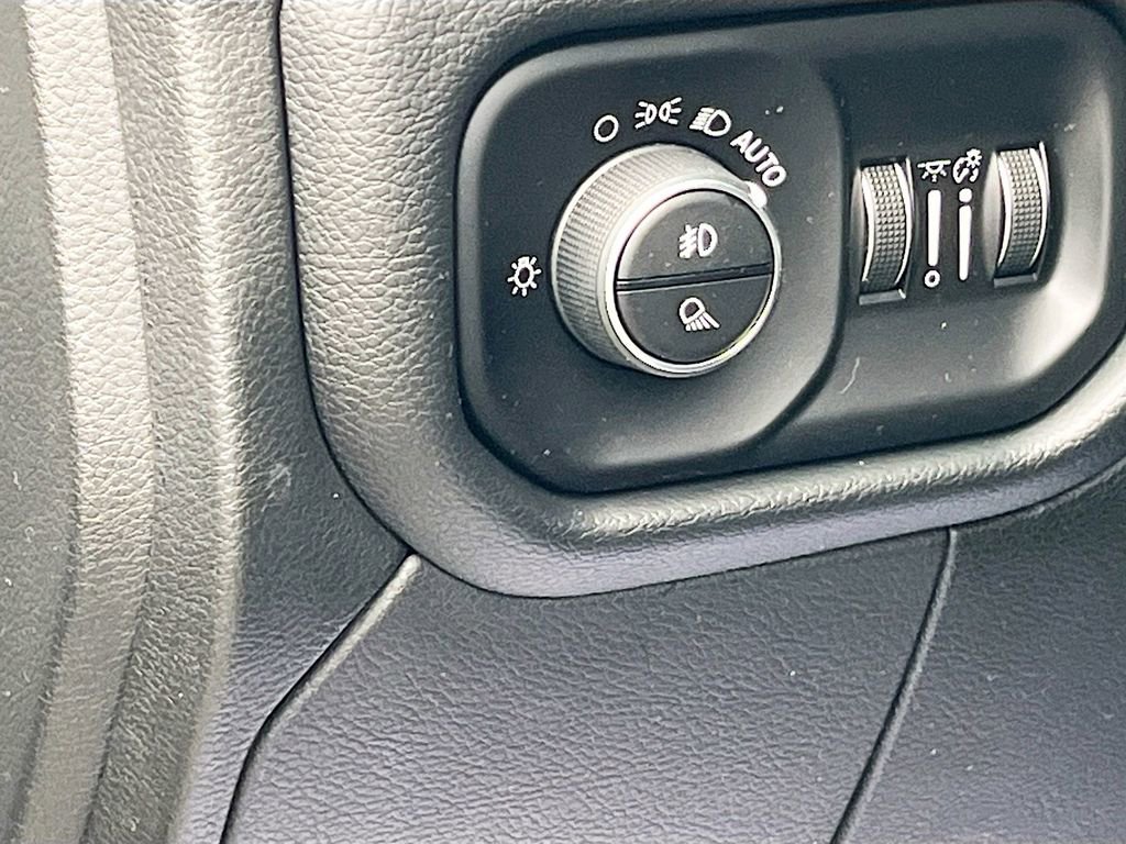 Used 2019 RAM 2500 Big Horn AWD/4WD image 10