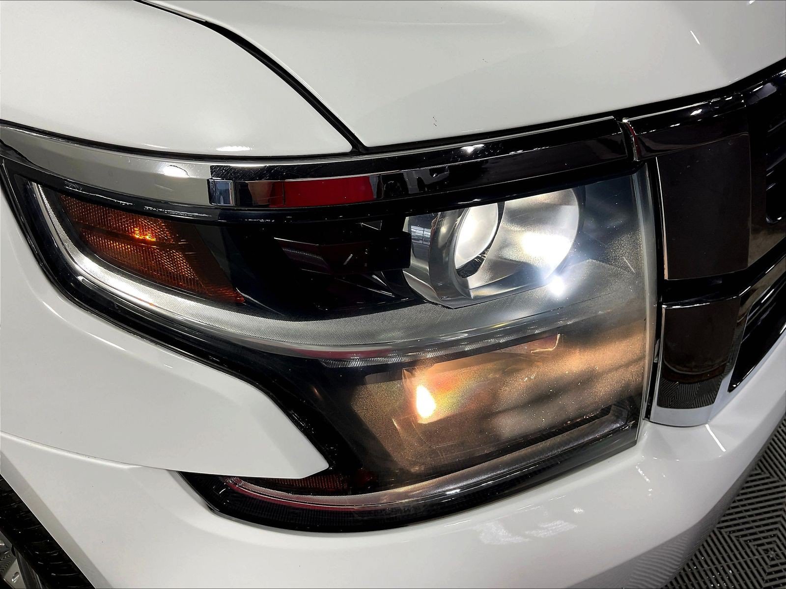 Used 2019 Chevrolet Tahoe Premier AWD/4WD image 32