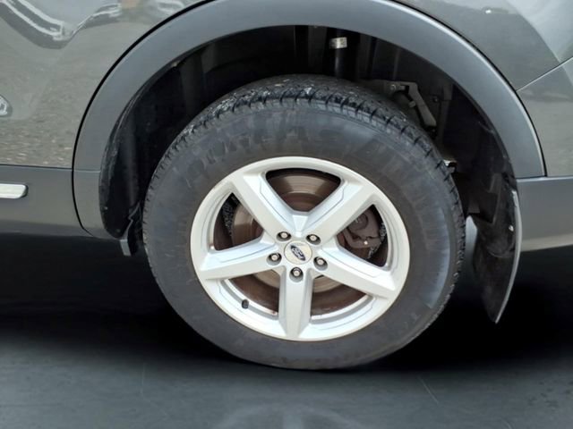 Used 2017 Ford Explorer XLT AWD/4WD image 10