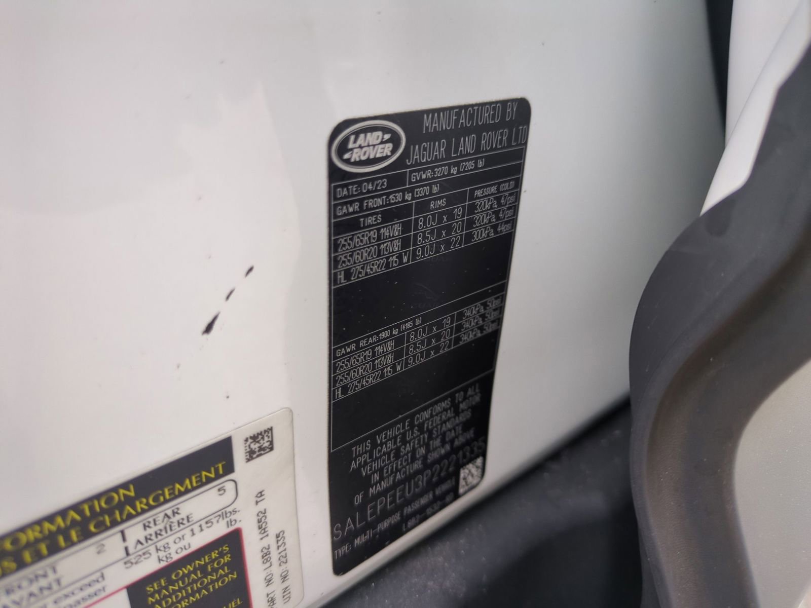 Used 2023 Land Rover Defender 110 SE AWD/4WD image 30
