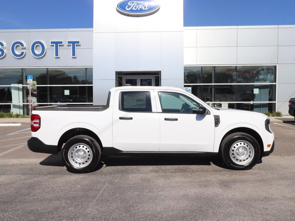 New 2025 Ford Maverick XL w/ Equipment Group 101A image 15