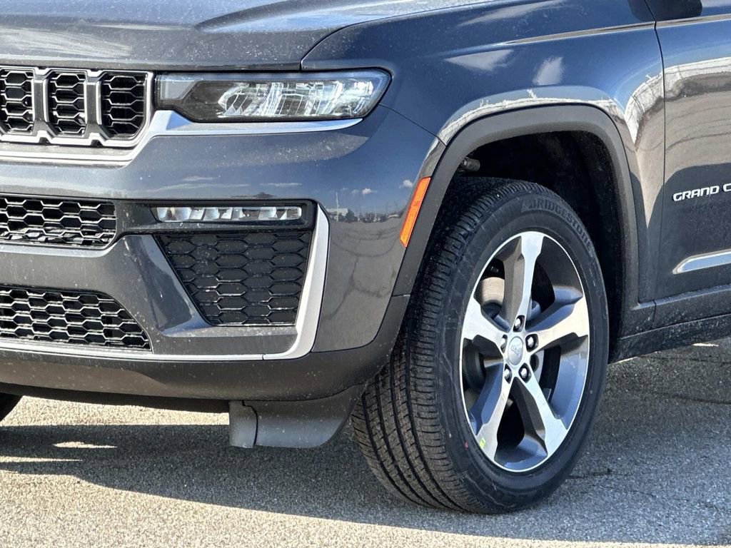 New 2026 Jeep Grand Cherokee Limited AWD/4WD image 7