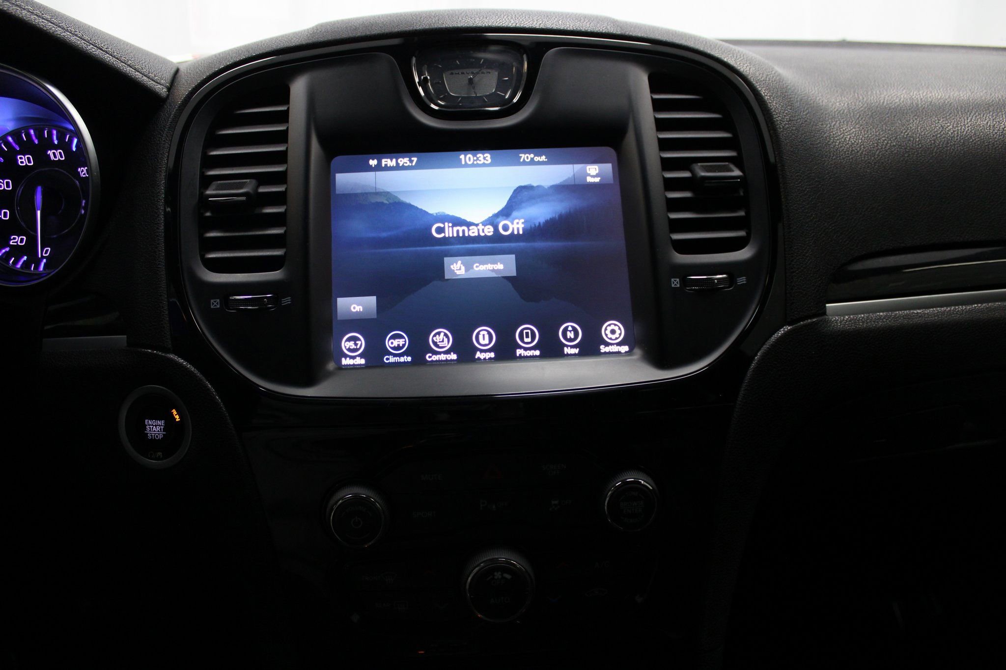 Used 2021 Chrysler 300 S image 31