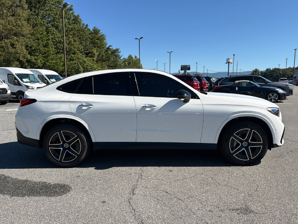 Used 2024 Mercedes-Benz GLC 300 4MATIC image 8