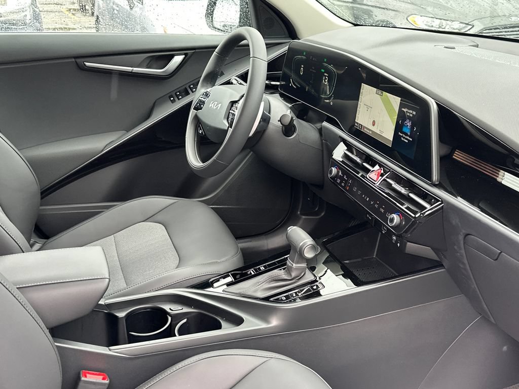New 2026 Kia Niro EX FWD image 8