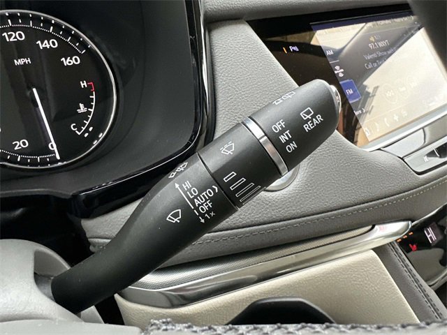 Certified 2022 Cadillac XT5 Premium Luxury image 42