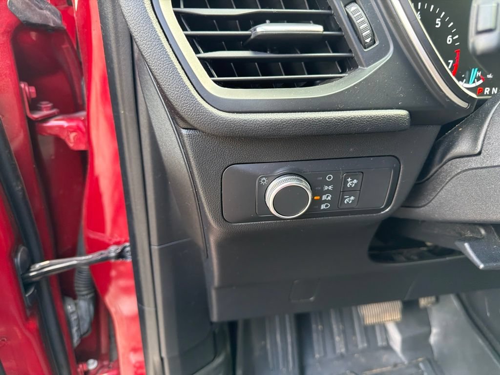 Used 2020 Ford Escape SE FWD image 7